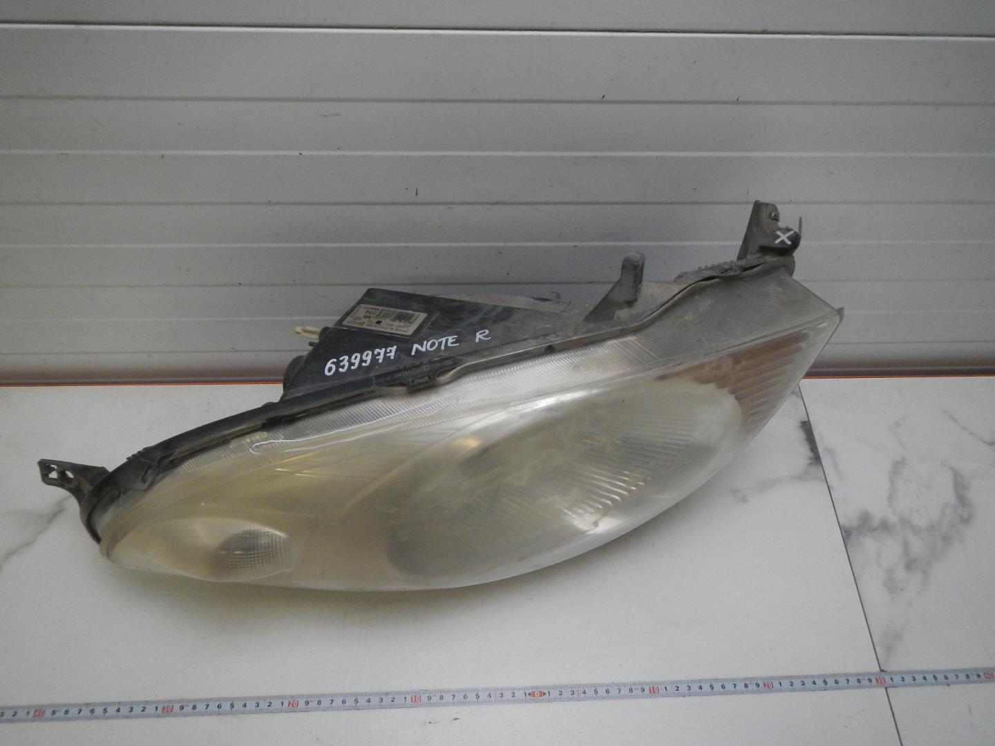 Фара правая