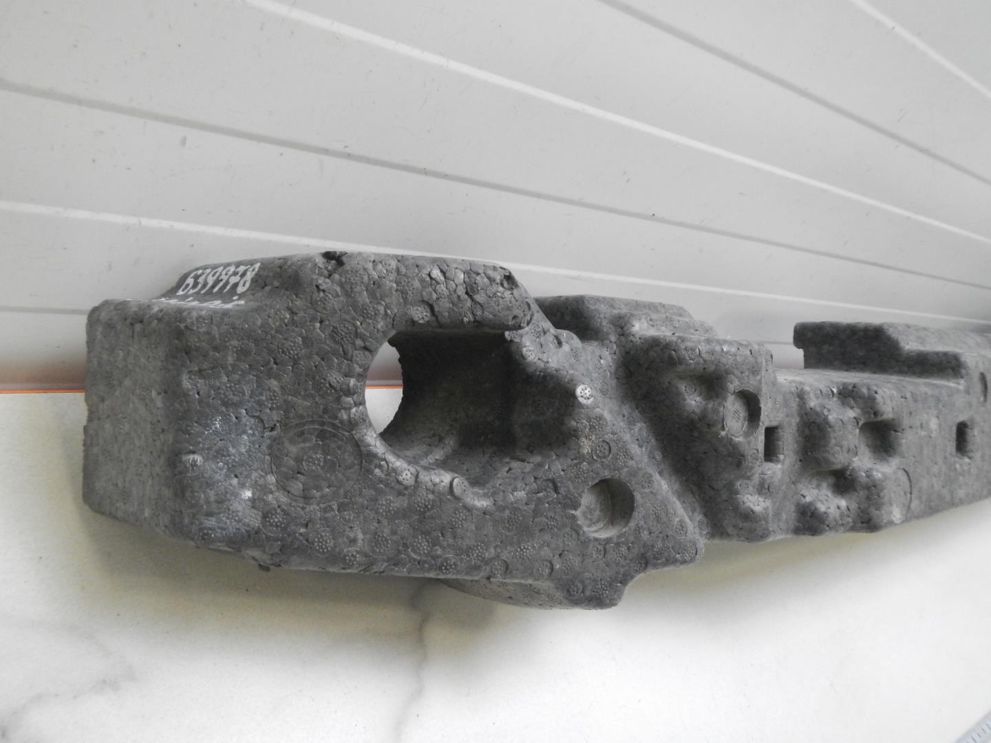 Наполнитель переднего бампера