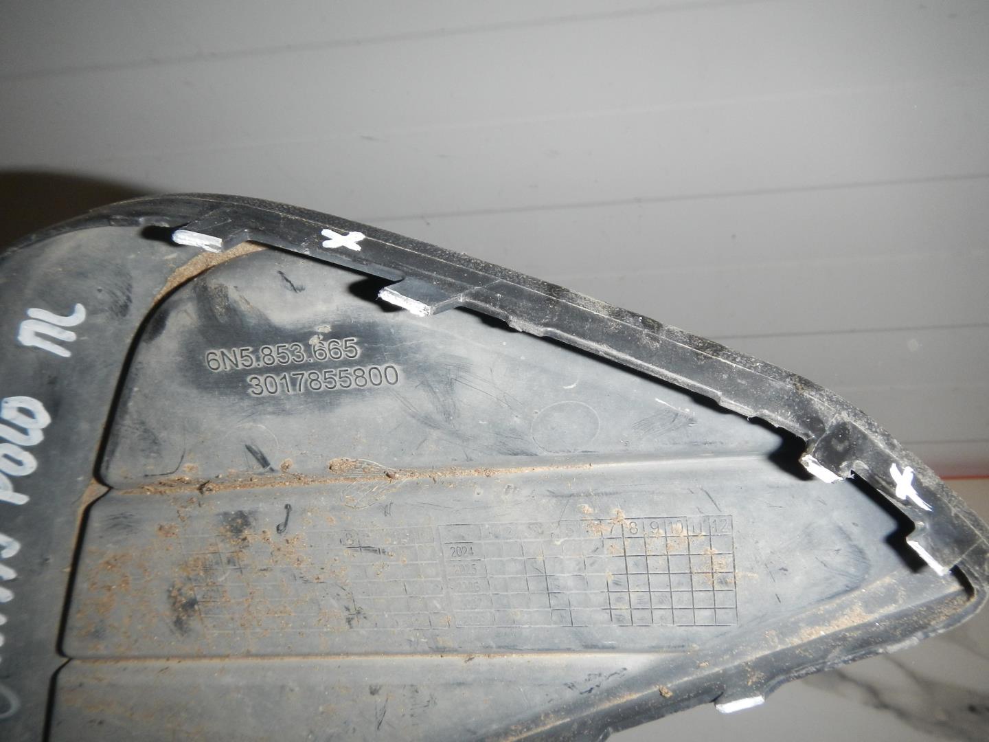 Решетка в бампер левая