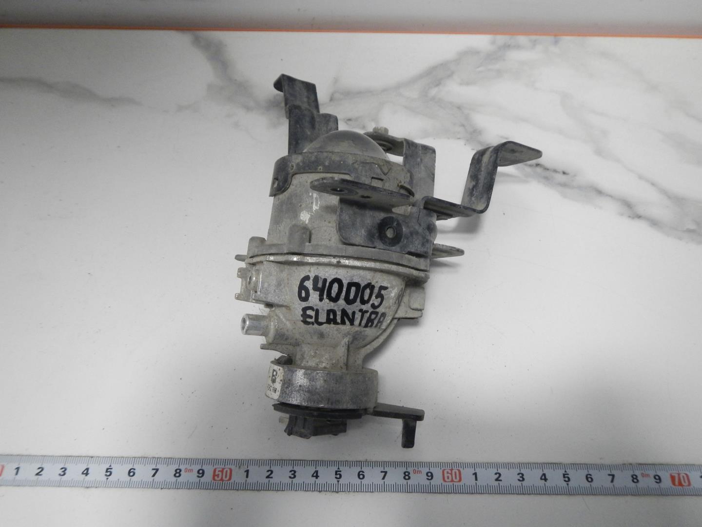 Фара противотуманная правая