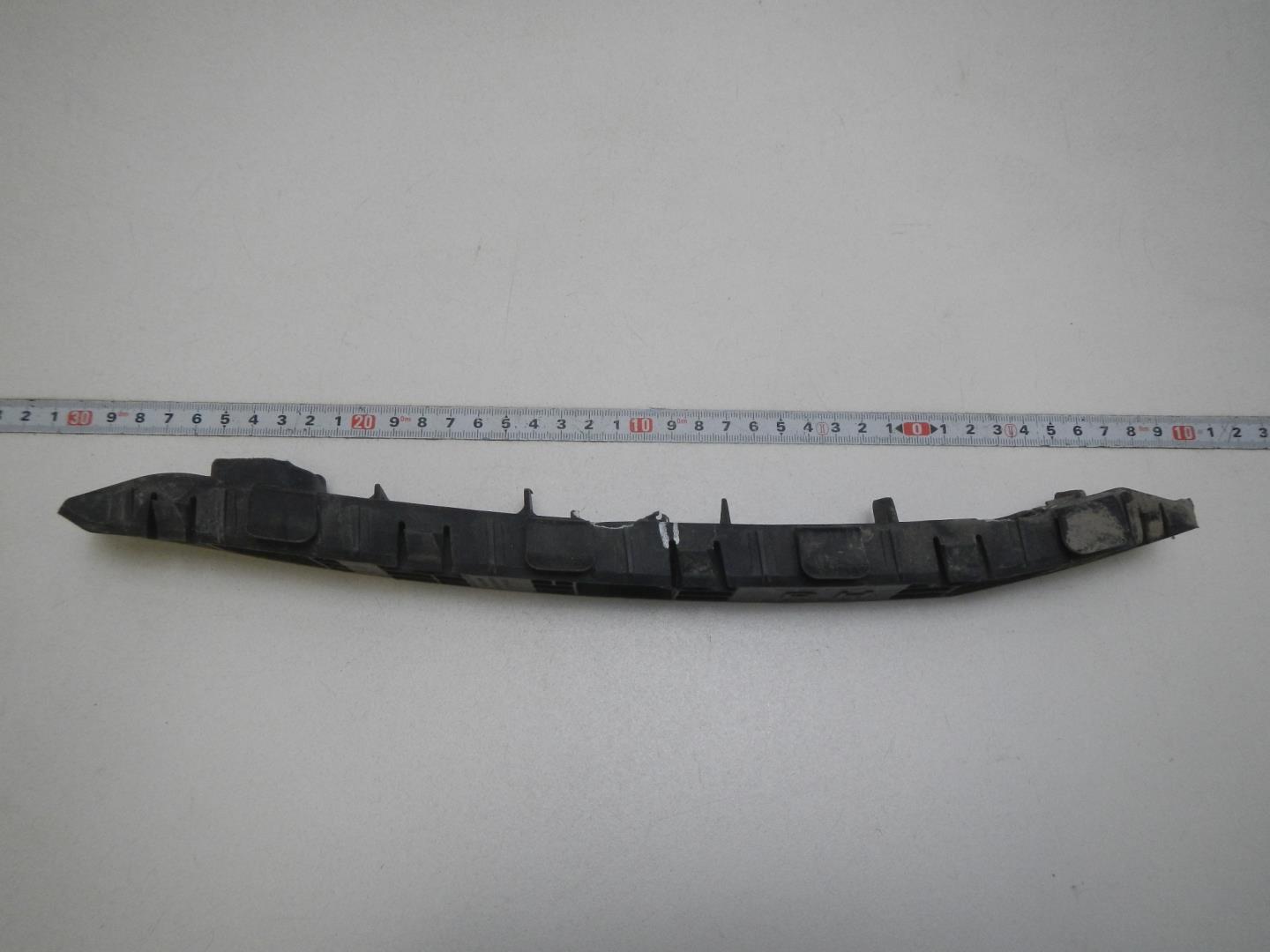 Кронштейн заднего бампера правый