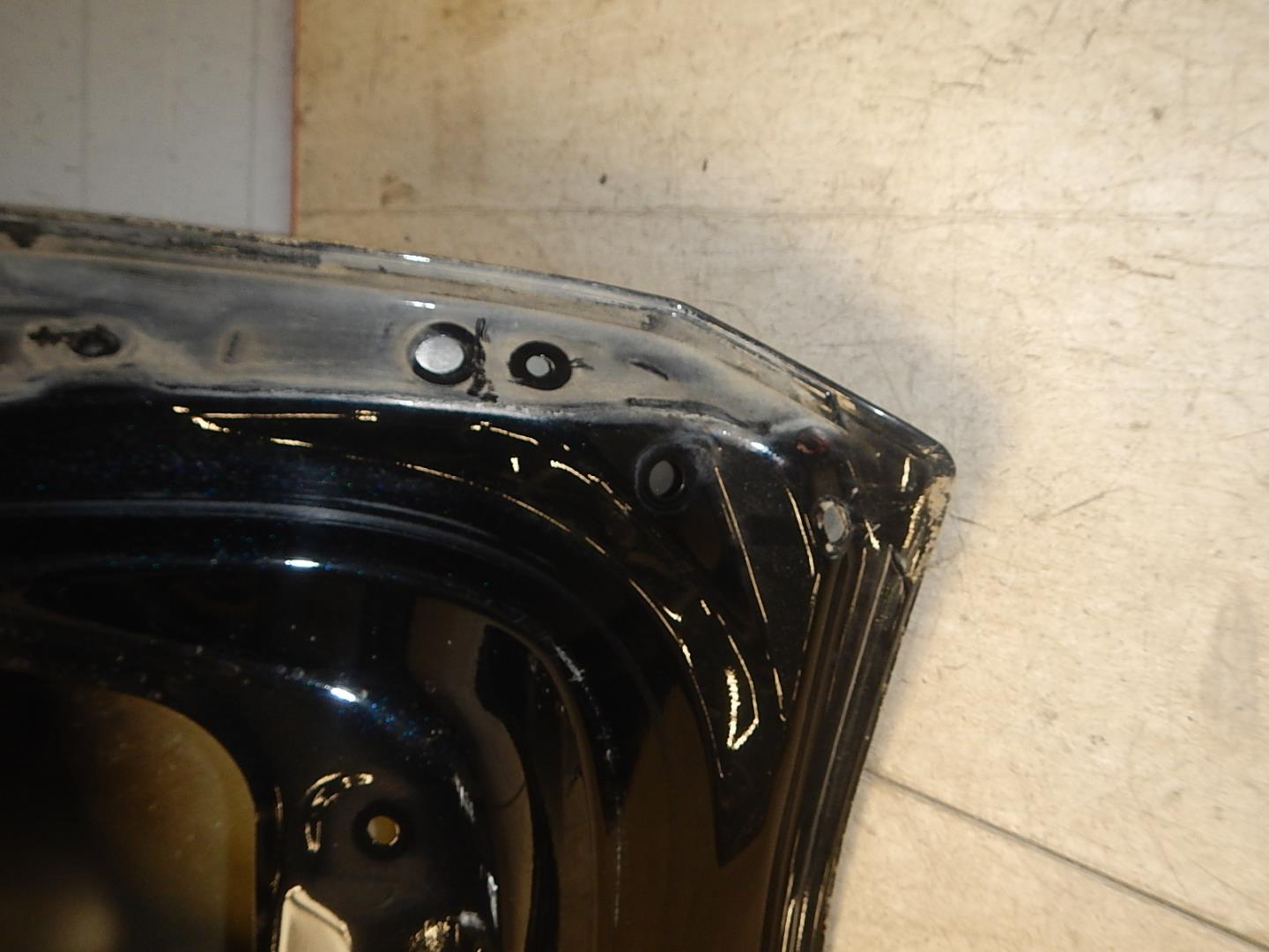 Дверь багажника