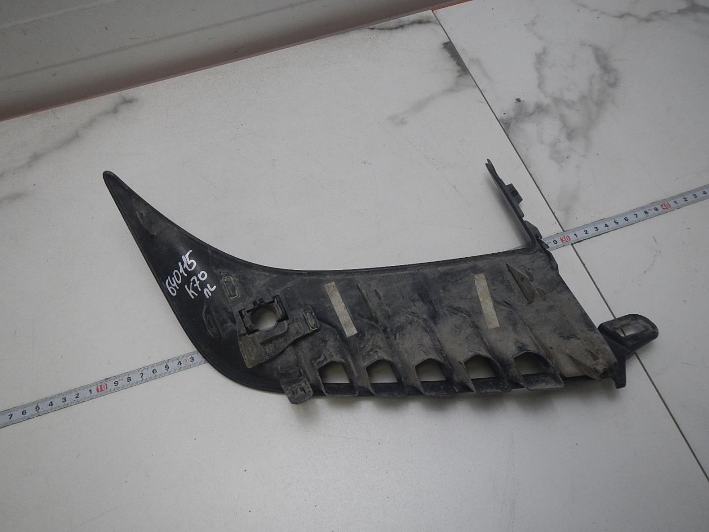 Решетка в бампер левая