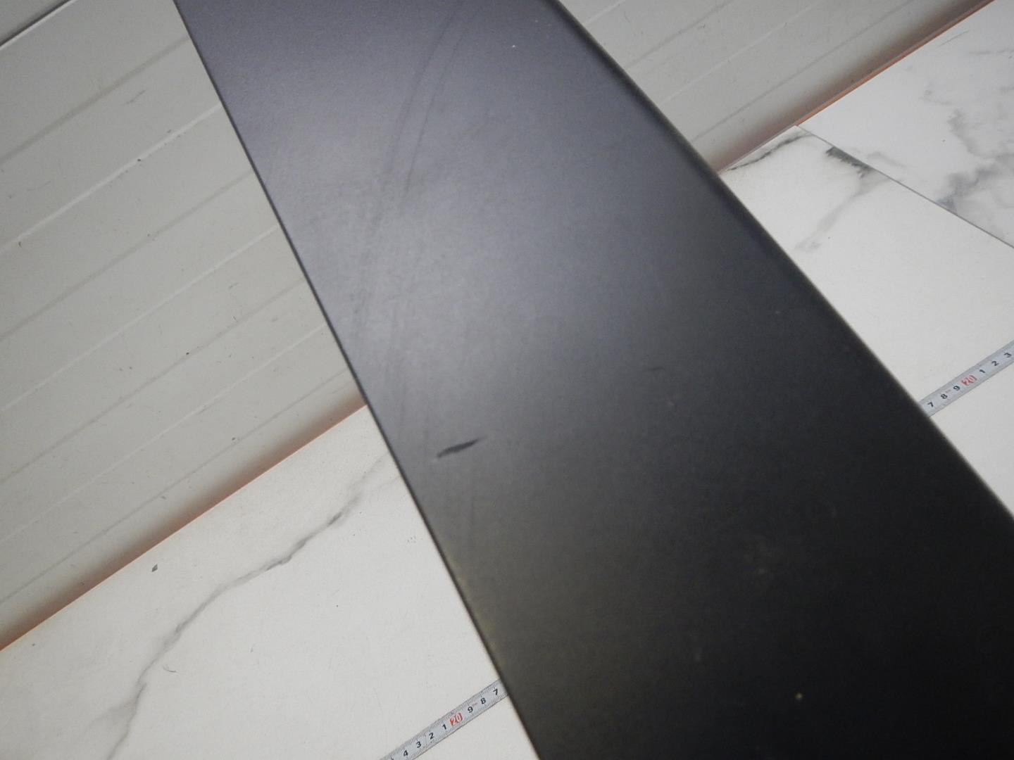 Накладка двери передней правой