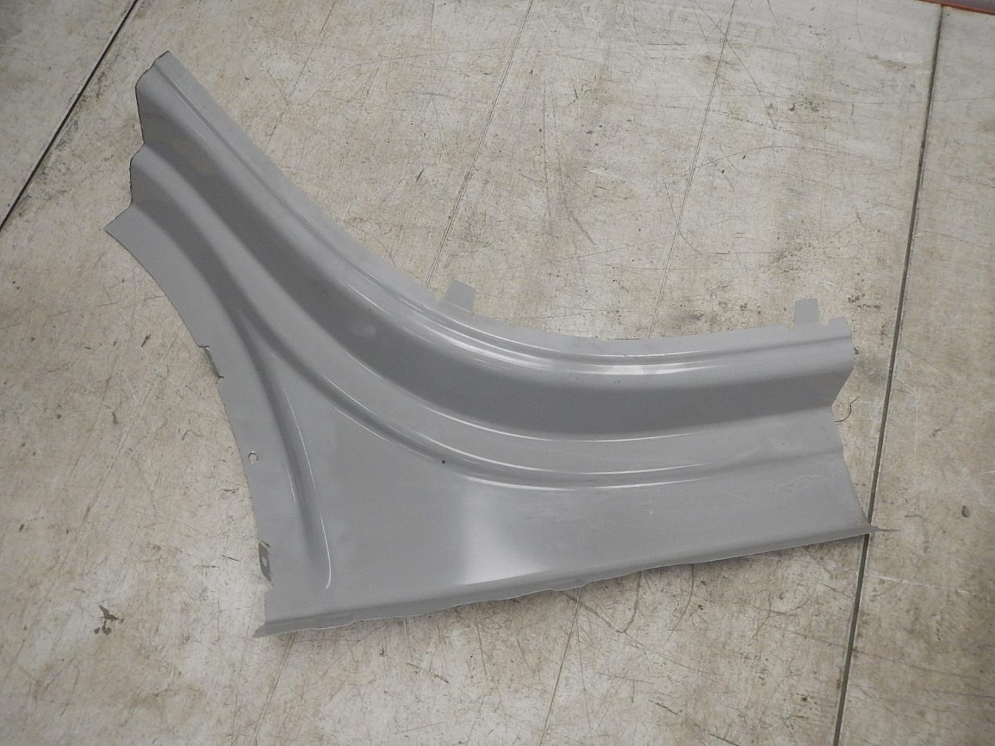 Порог левый