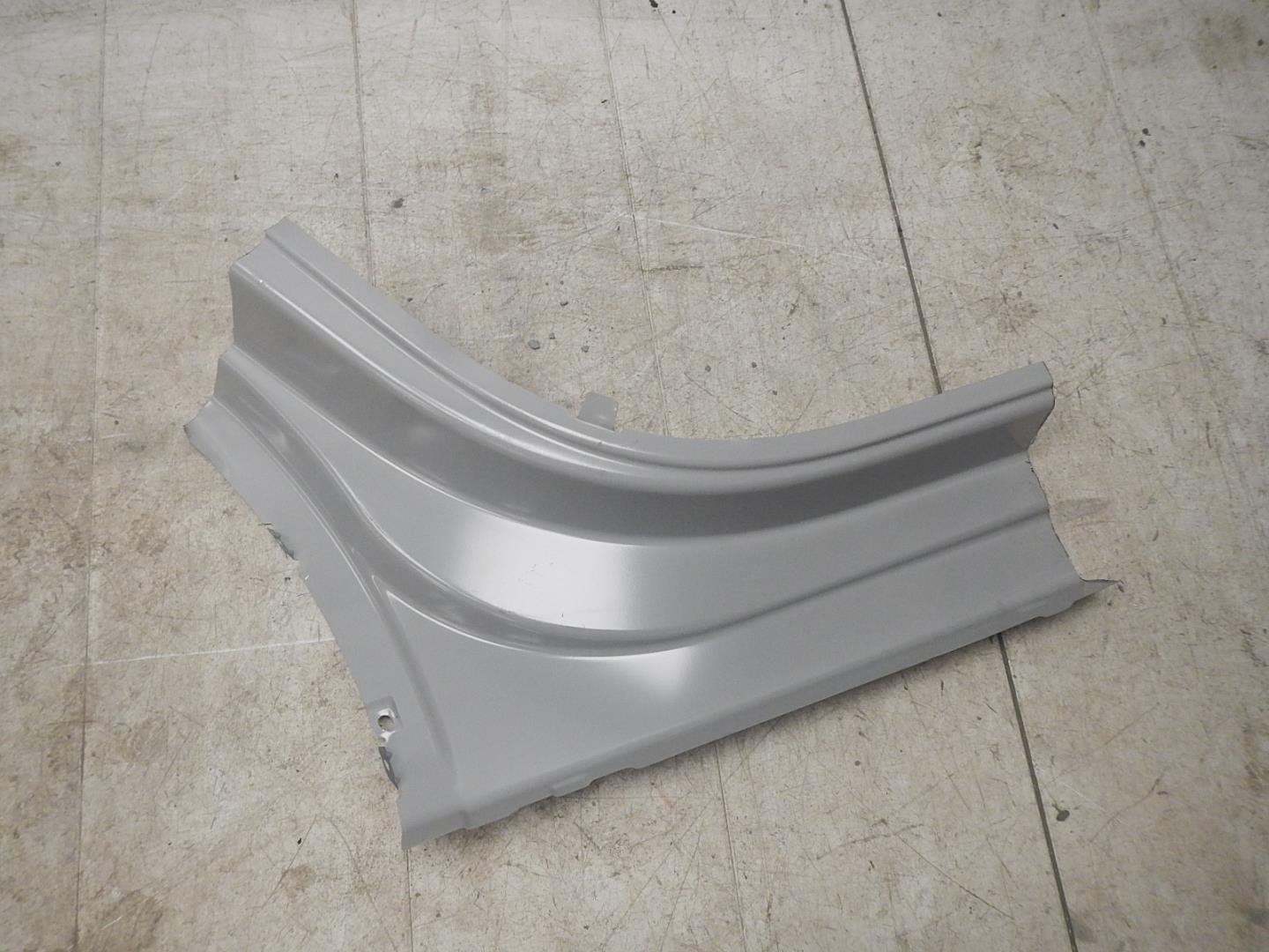 Порог левый