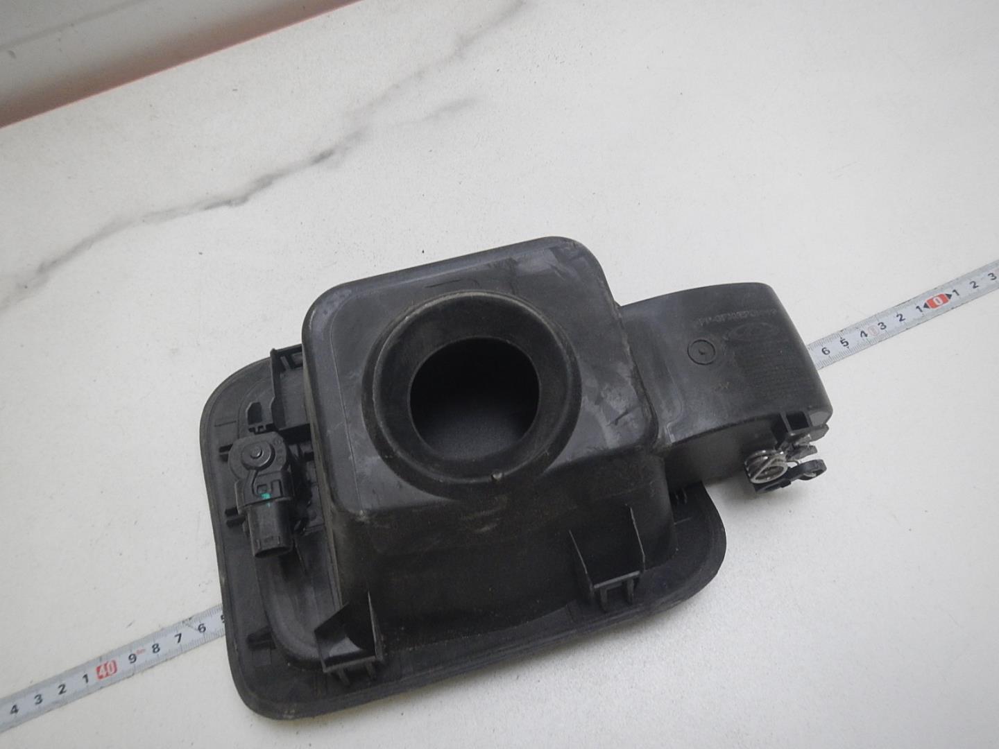 Ниша лючка бензобака