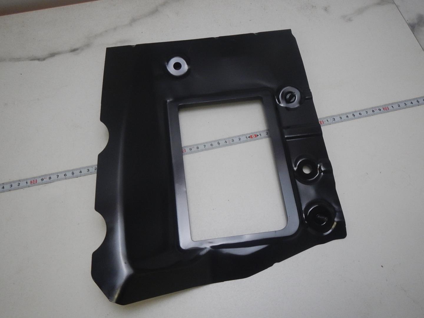 Кузовной элемент