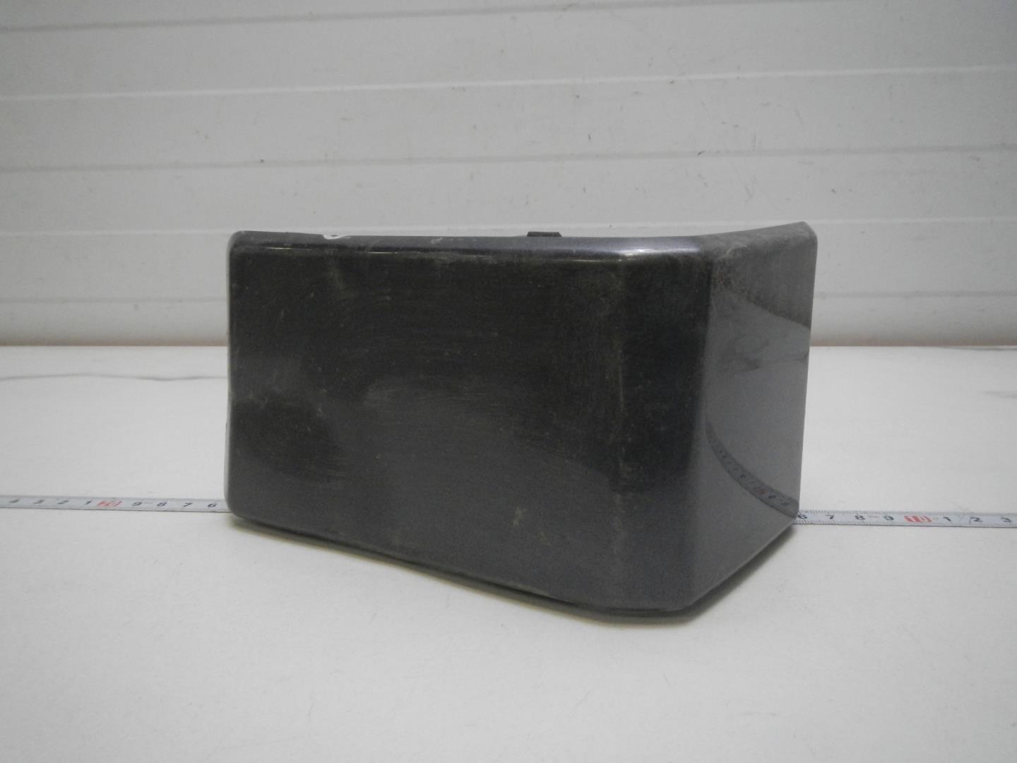 Накладка переднего бампера правая