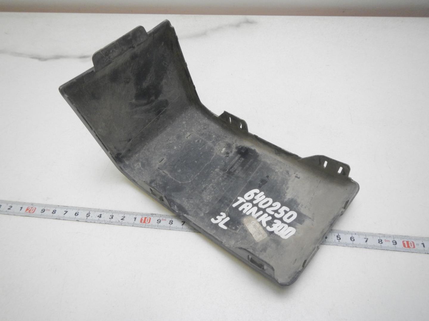 Накладка переднего бампера левая