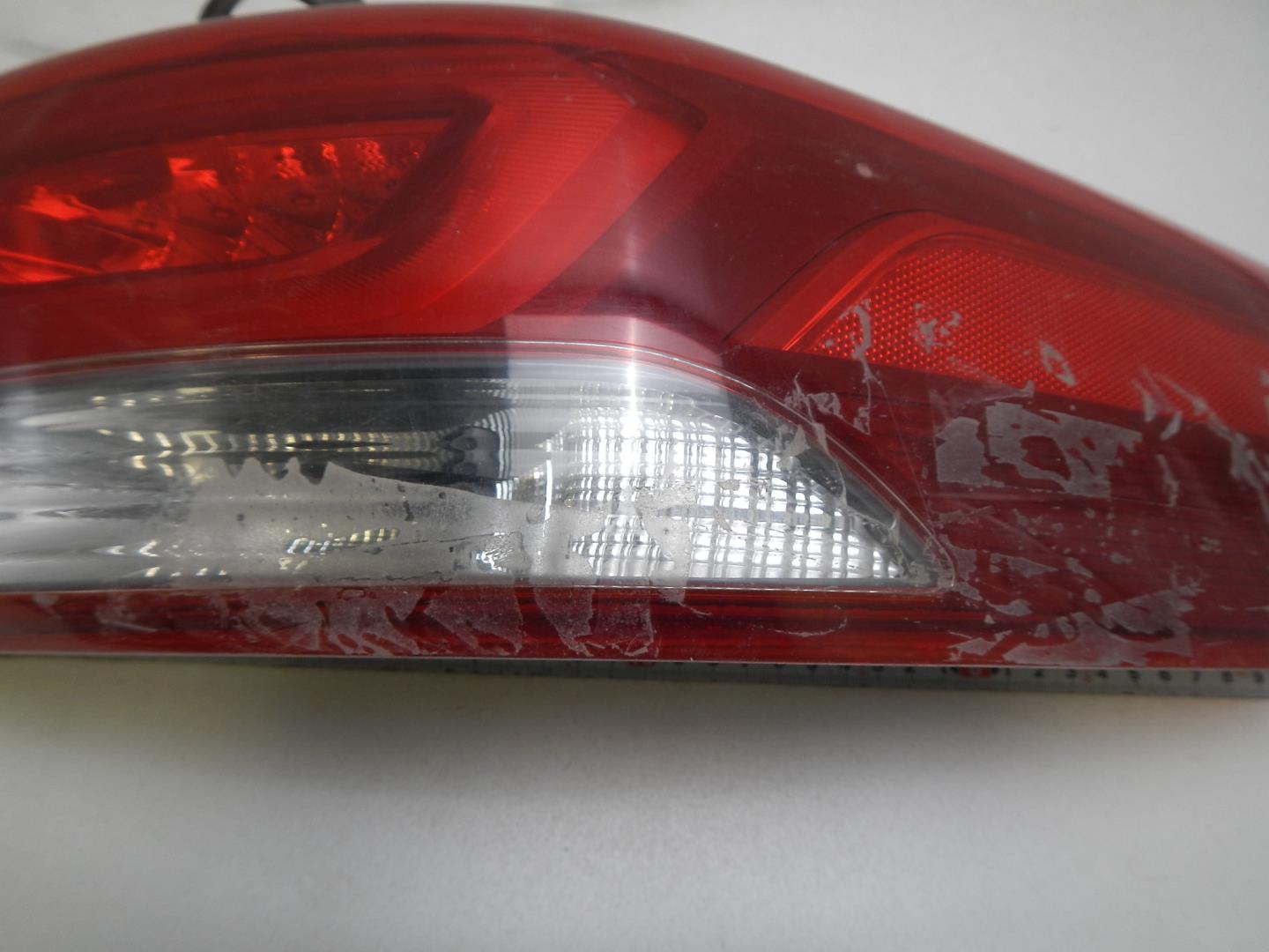 Фонарь задний правый