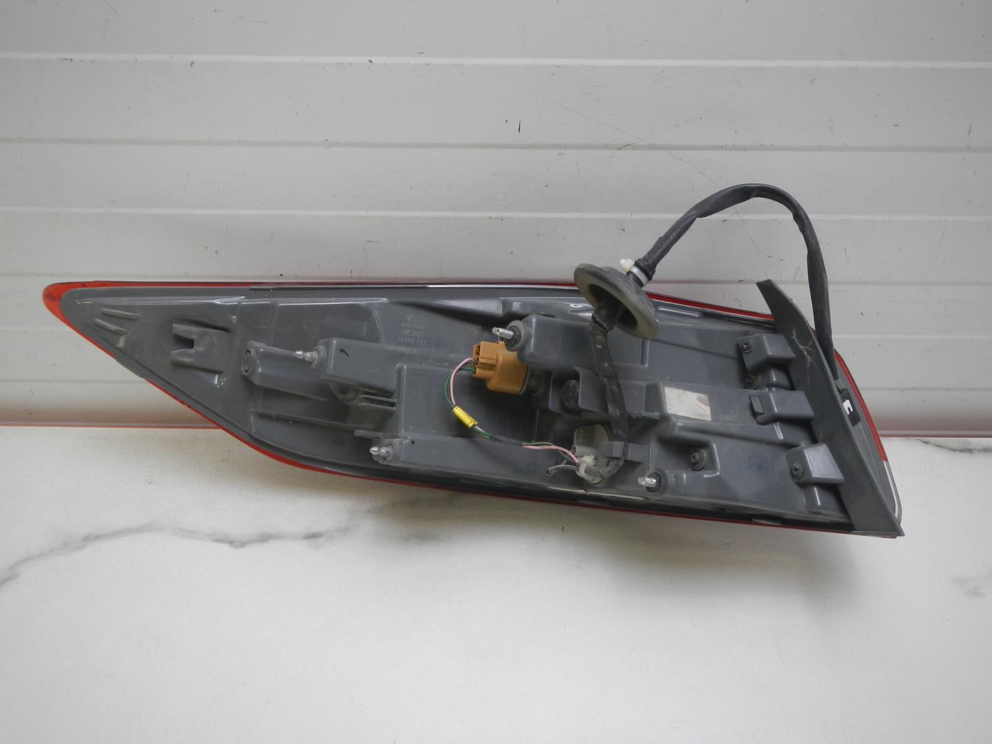 Фонарь задний правый