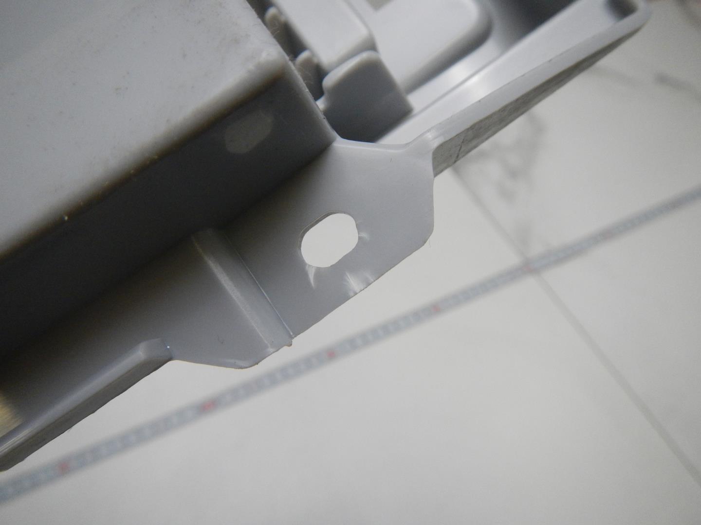 Решетка в бампер центральная