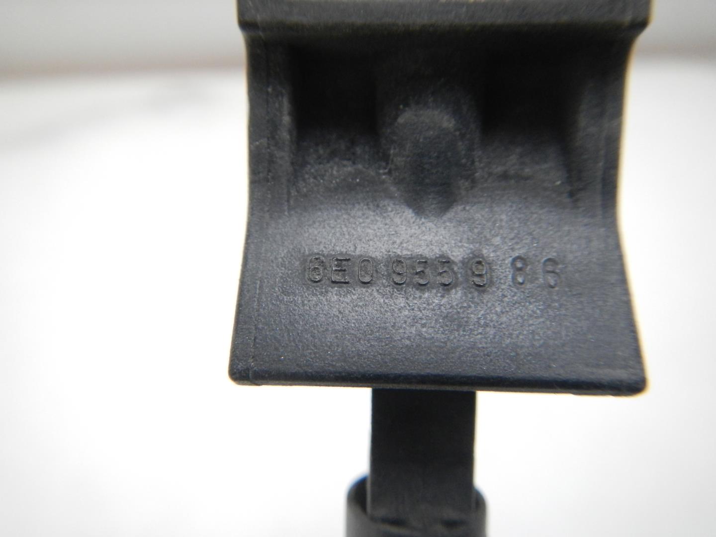 Форсунка омывателя лобового стекла