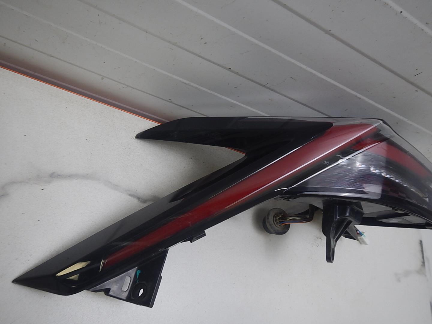 Фонарь задний левый