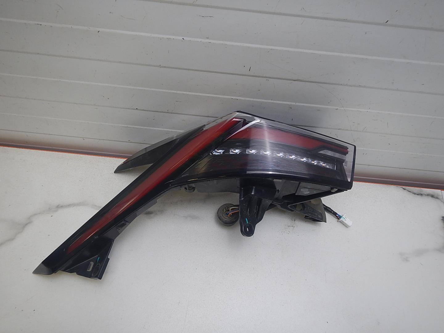 Фонарь задний левый