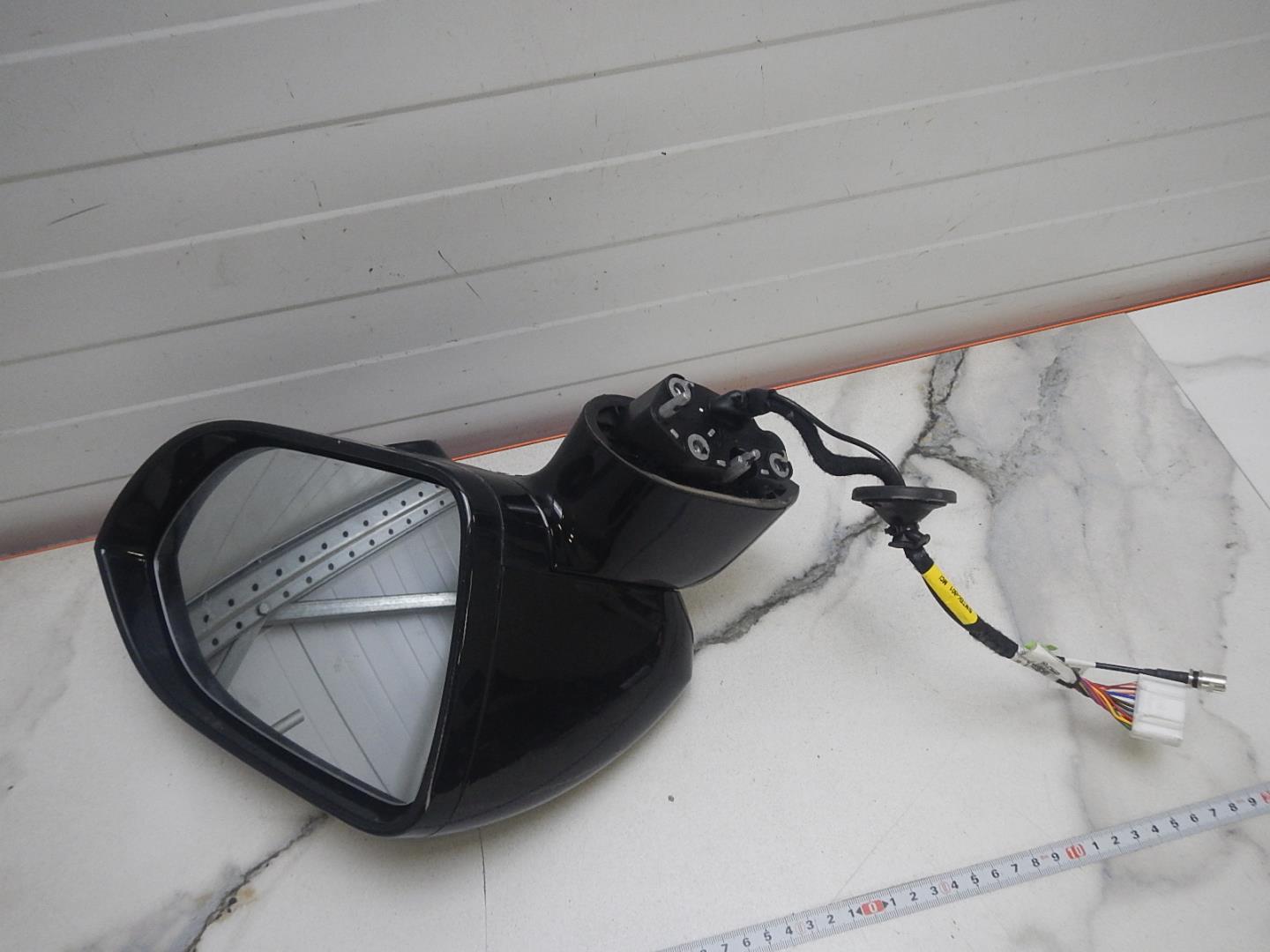 Зеркало правое электрическое