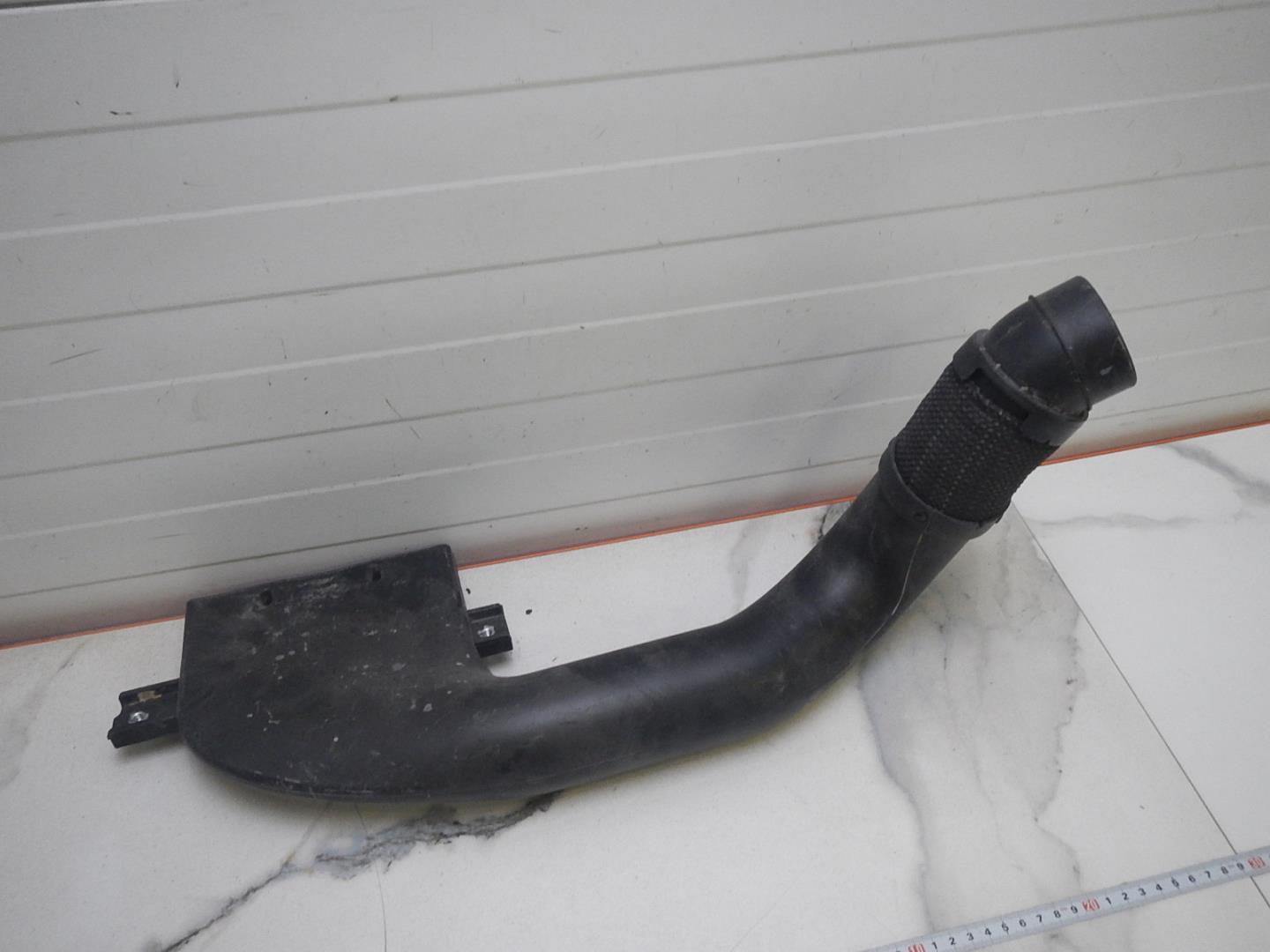 Патрубок воздушного фильтра