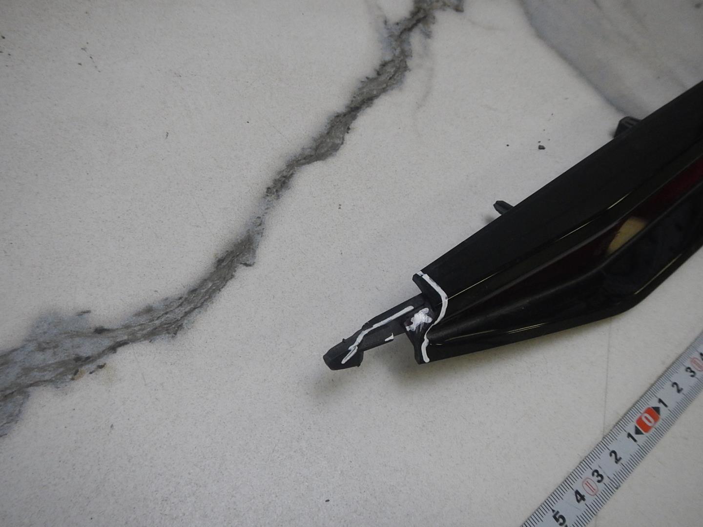 Отражатель в бампер задний левый