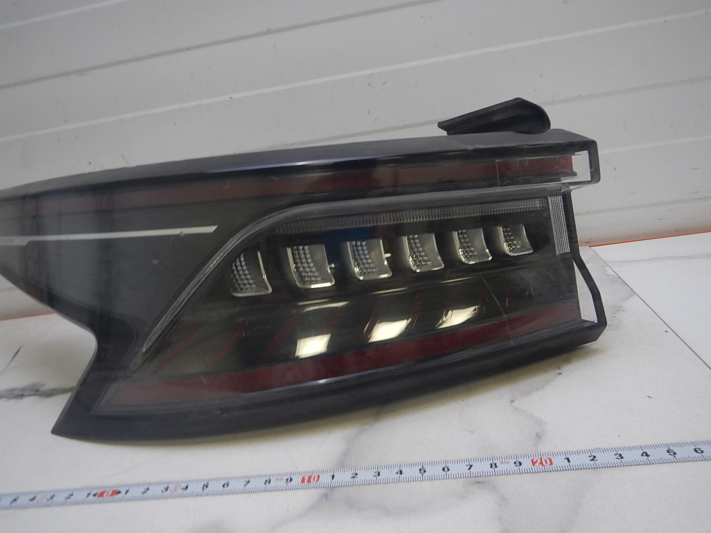 Фонарь задний левый