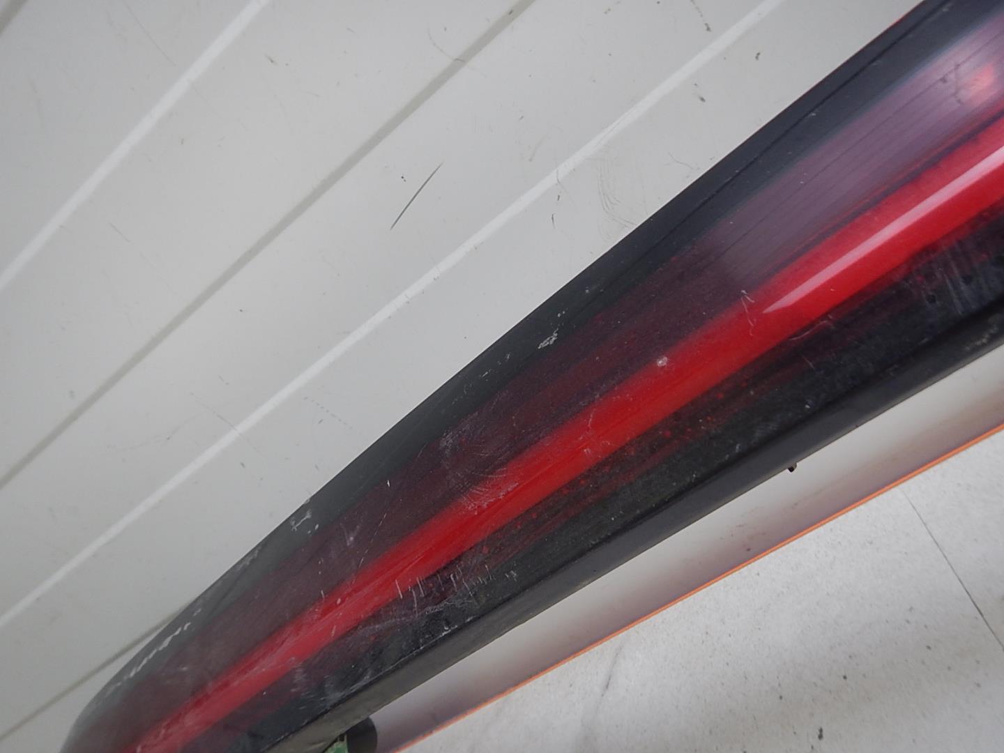 Фонарь задний (стоп сигнал)