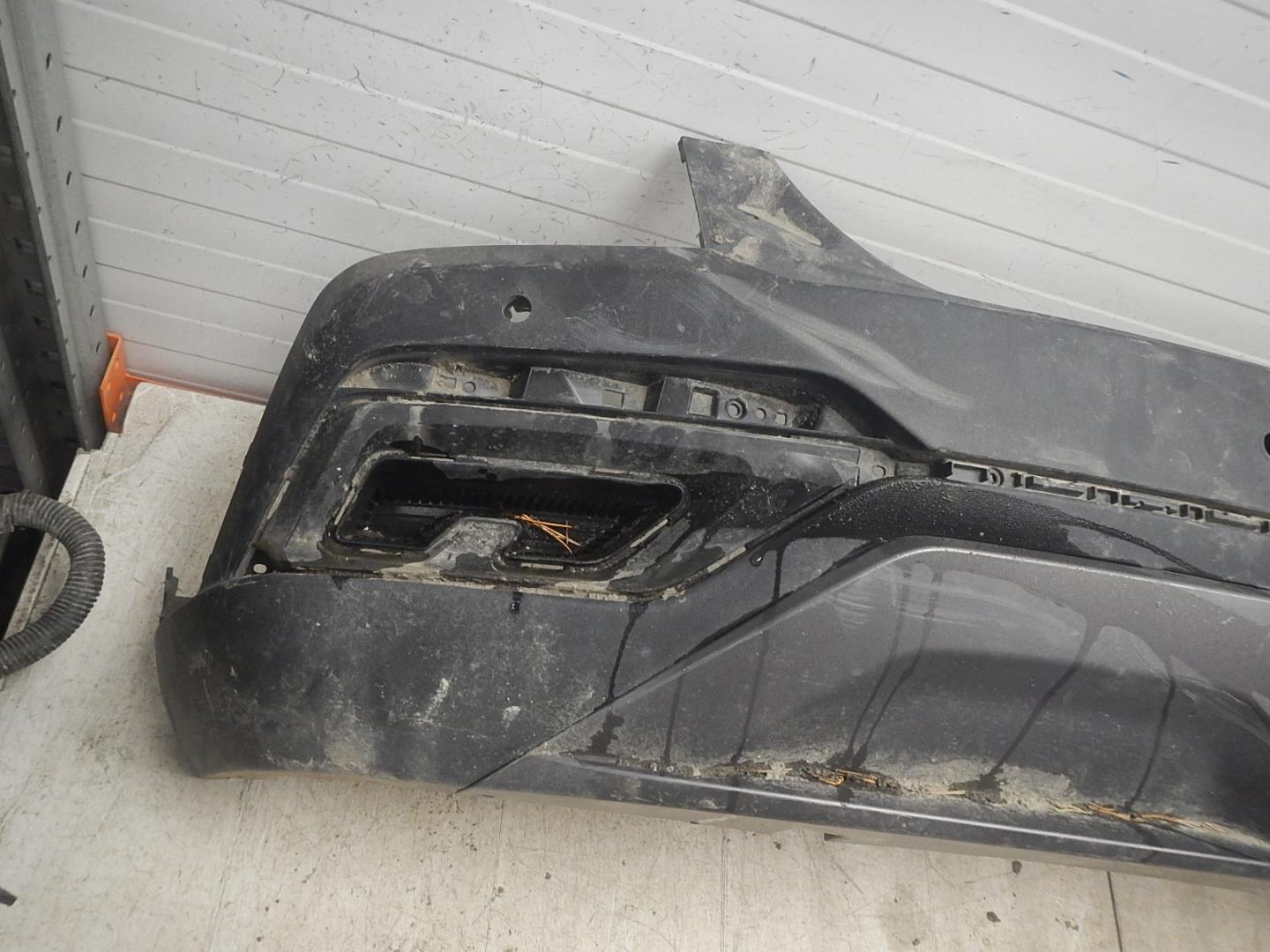 Бампер задний