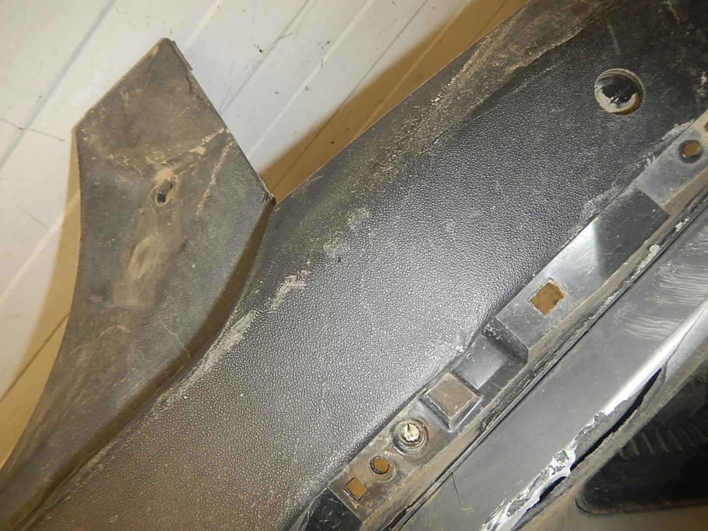 Бампер задний