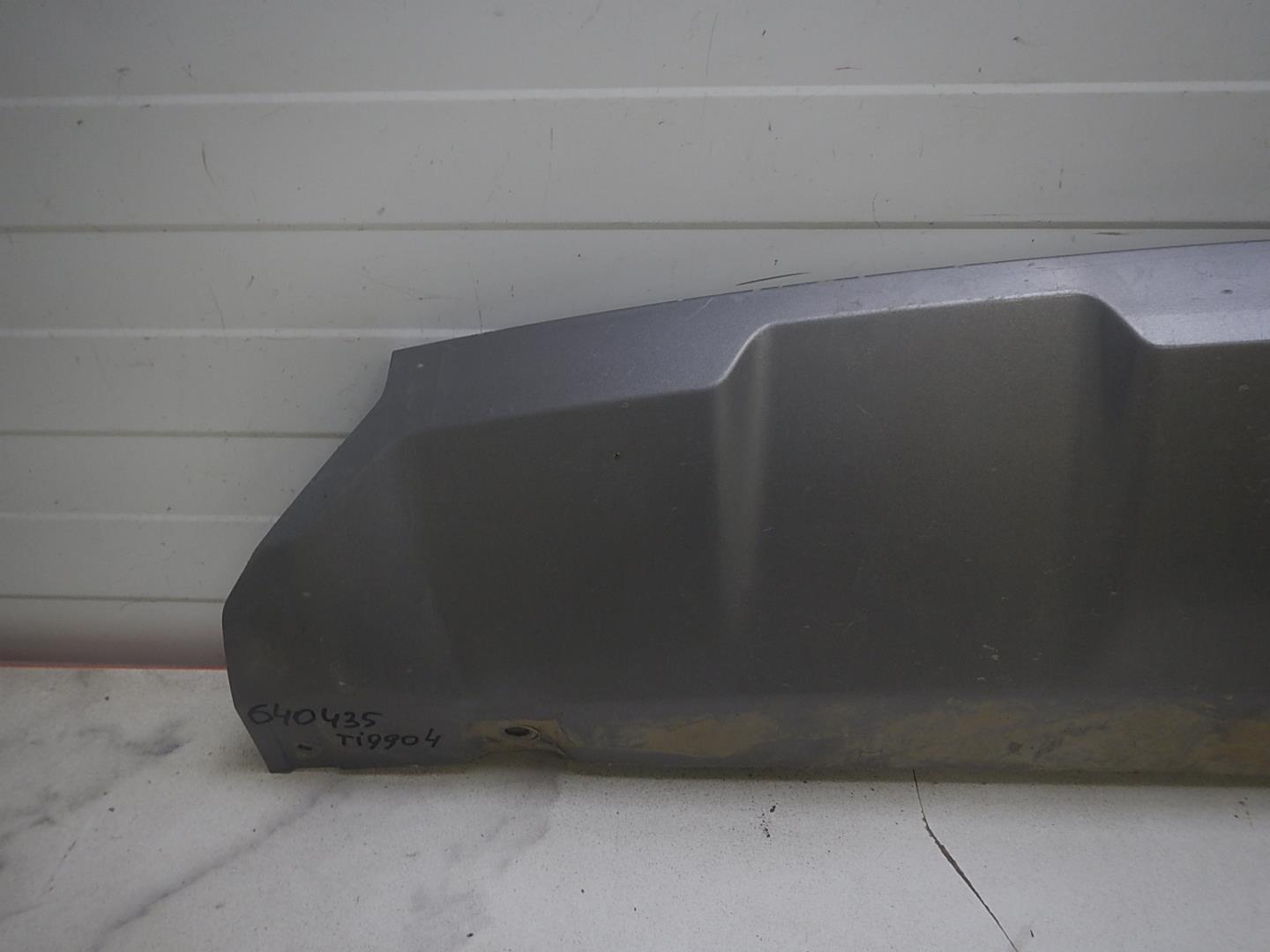 Накладка заднего бампера