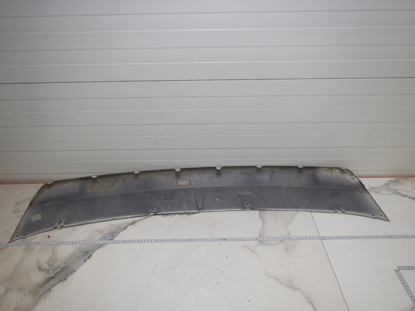 Накладка переднего бампера