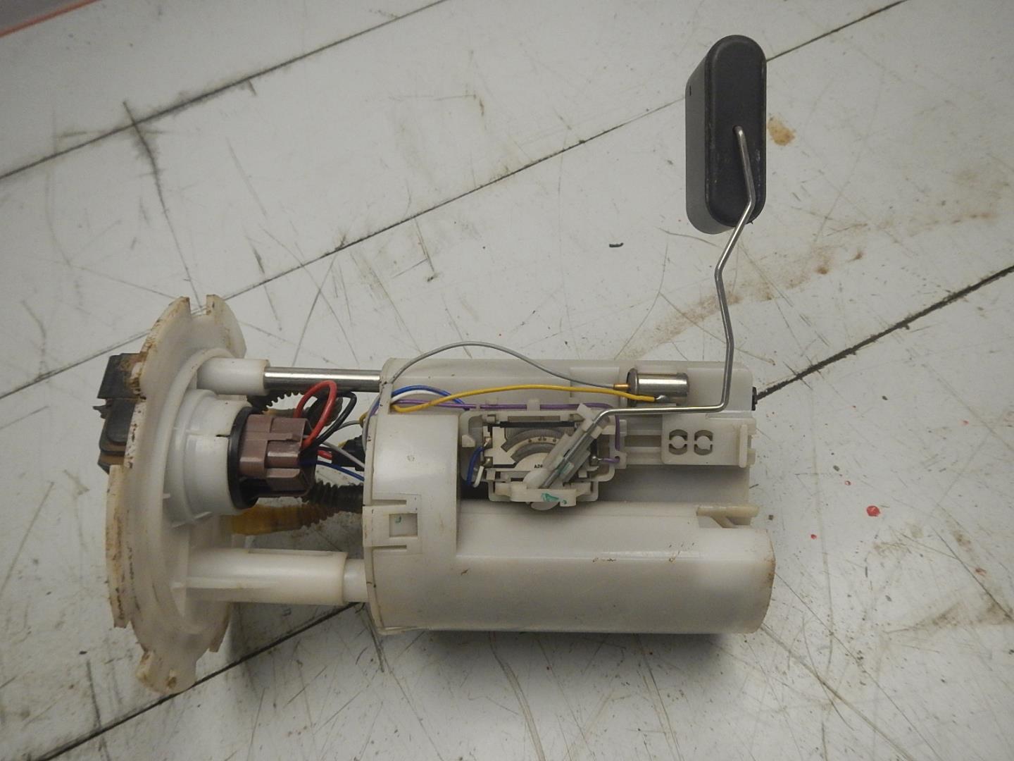 Насос топливный электрический