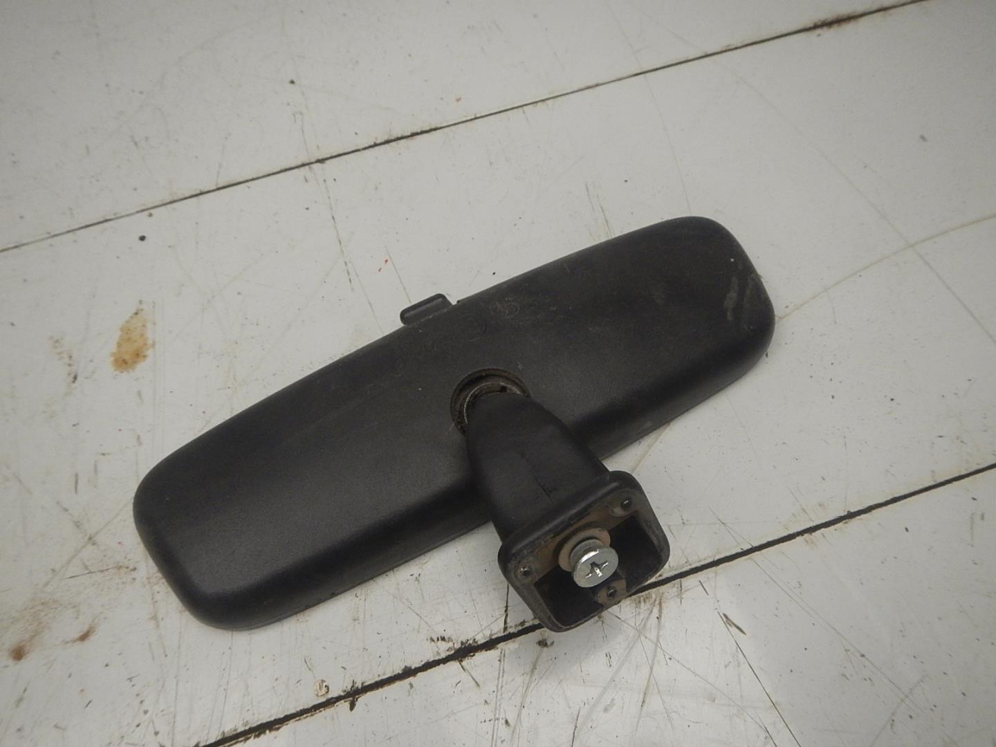 Зеркало заднего вида