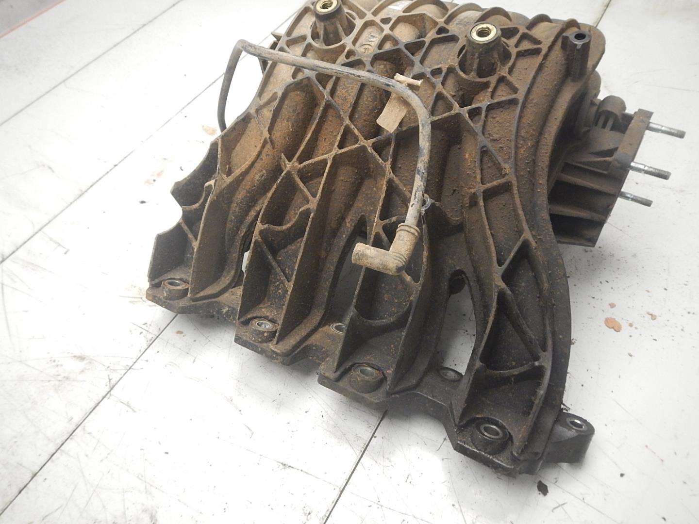 Коллектор впускной