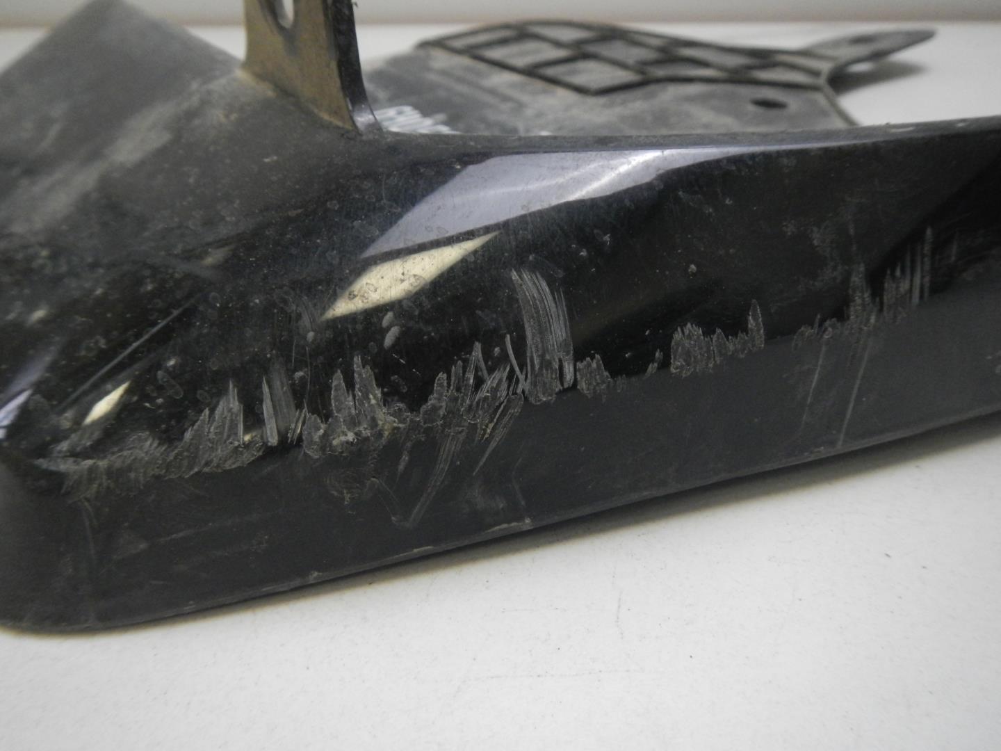 Брызговик задний правый