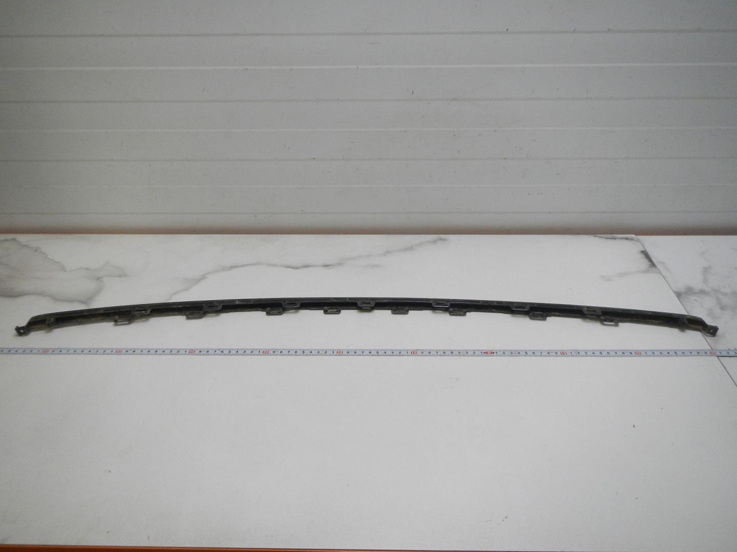 Молдинг заднего бампера