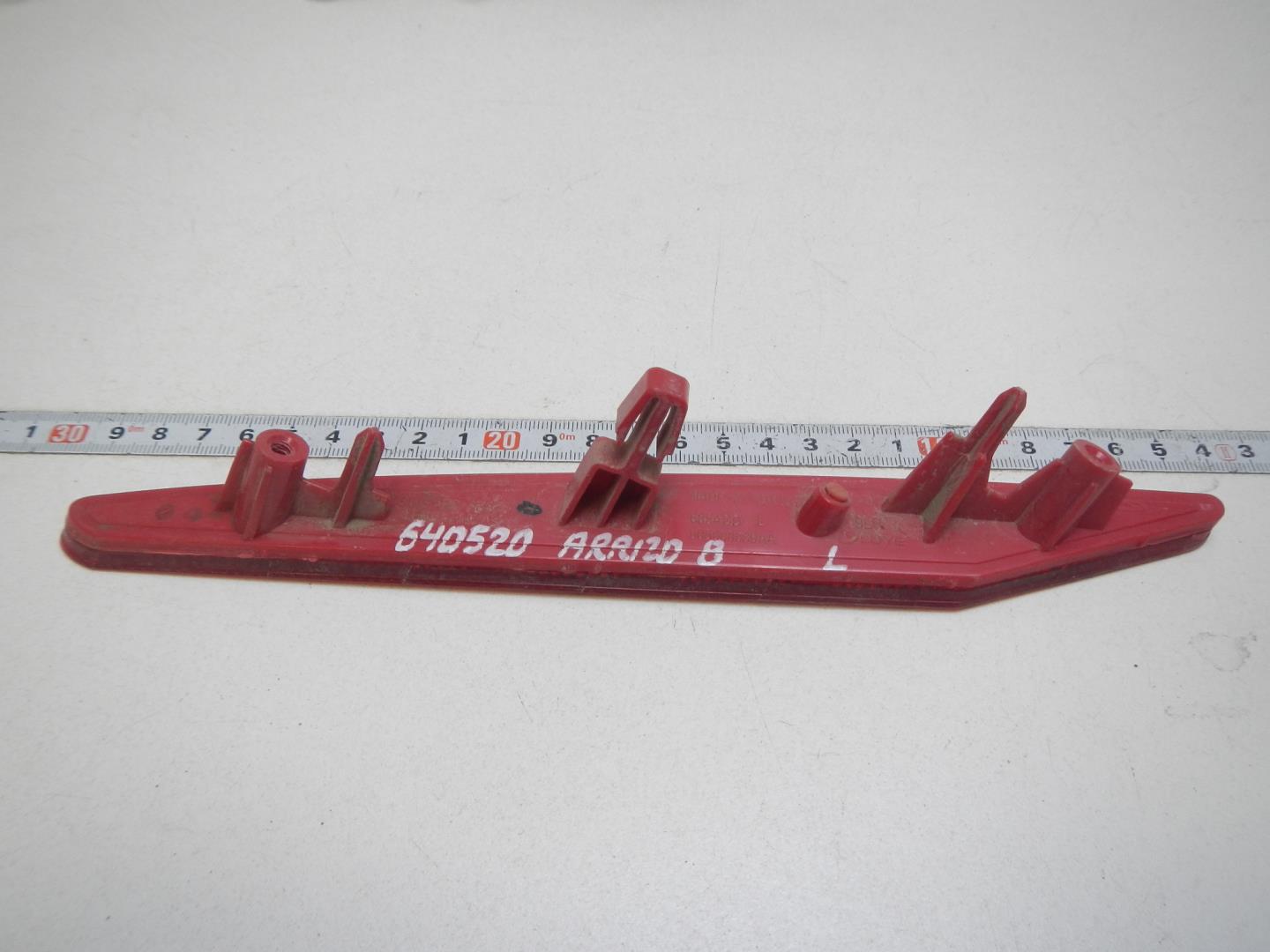 Отражатель в бампер задний левый