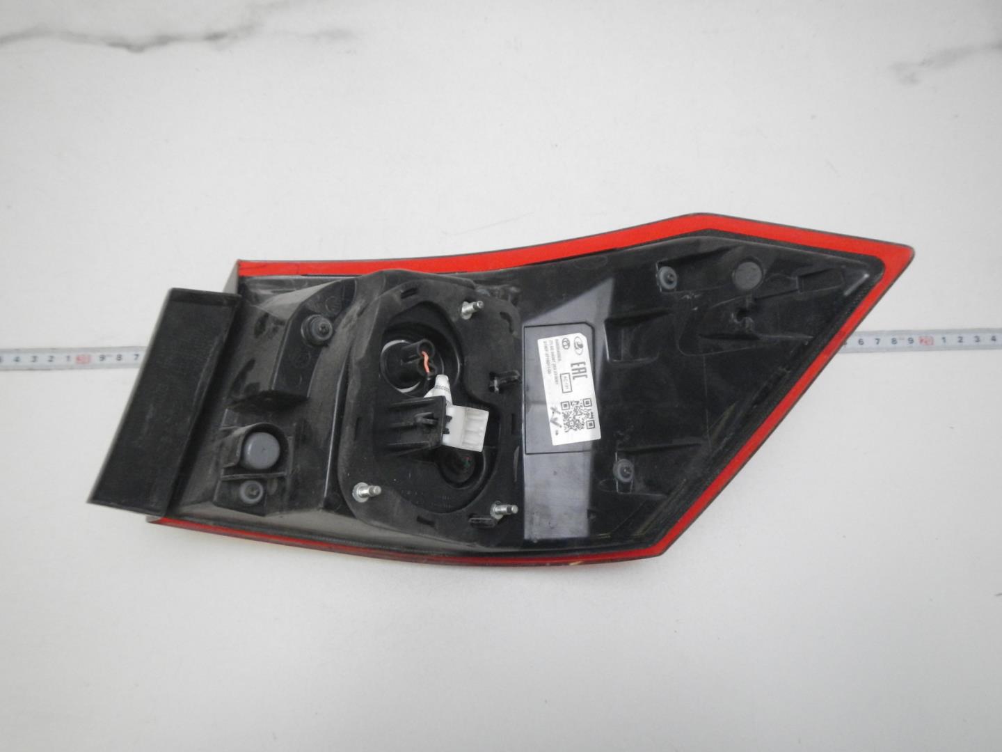 Фонарь задний левый