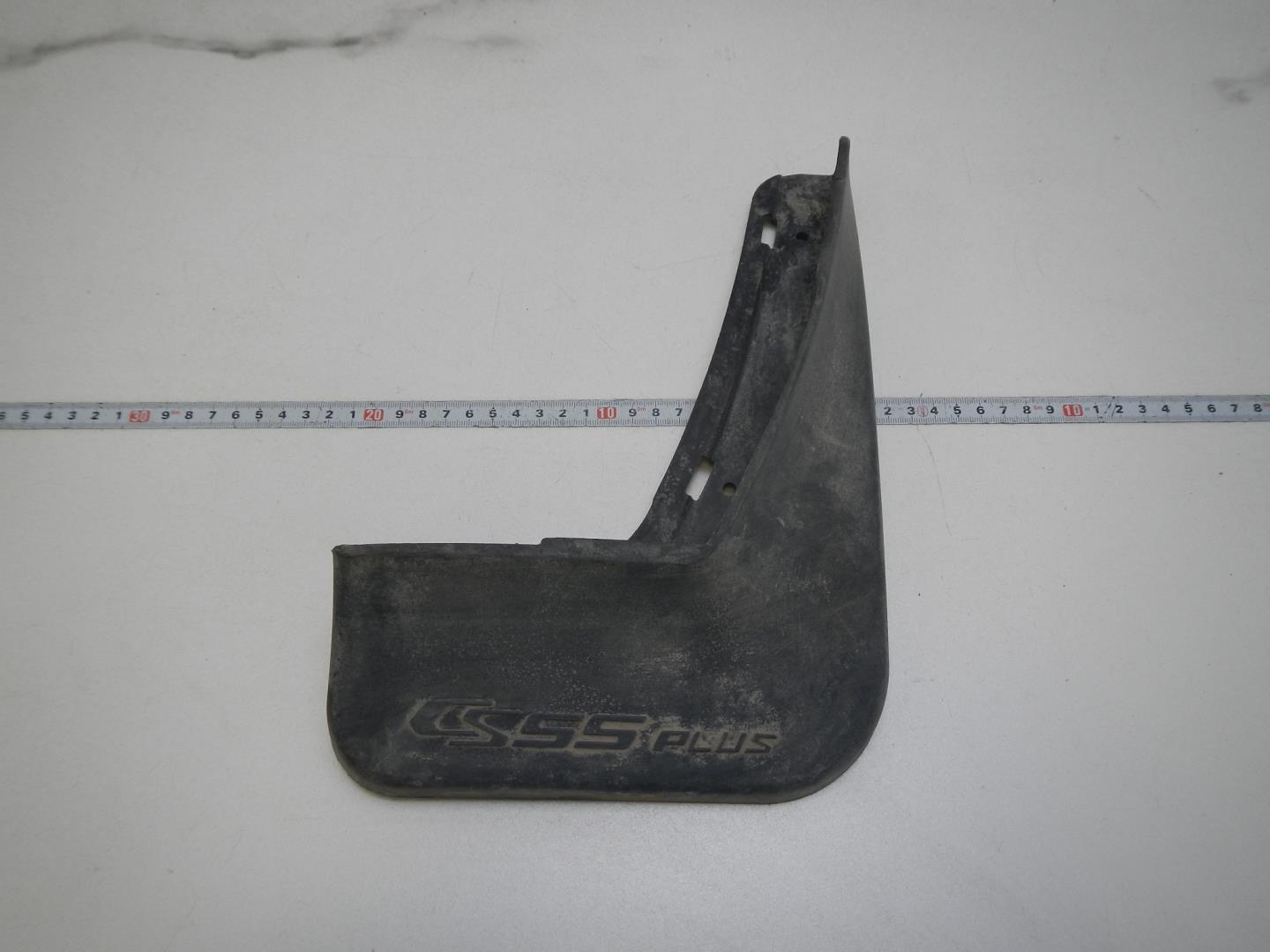 Брызговик задний правый