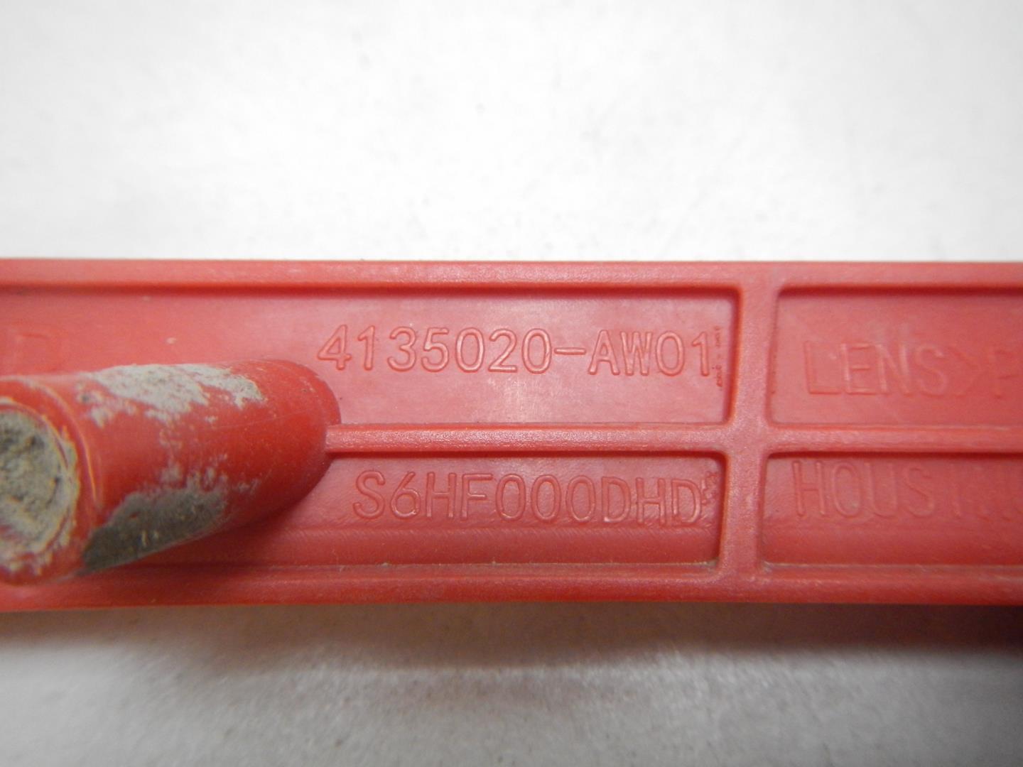 Отражатель в бампер задний правый