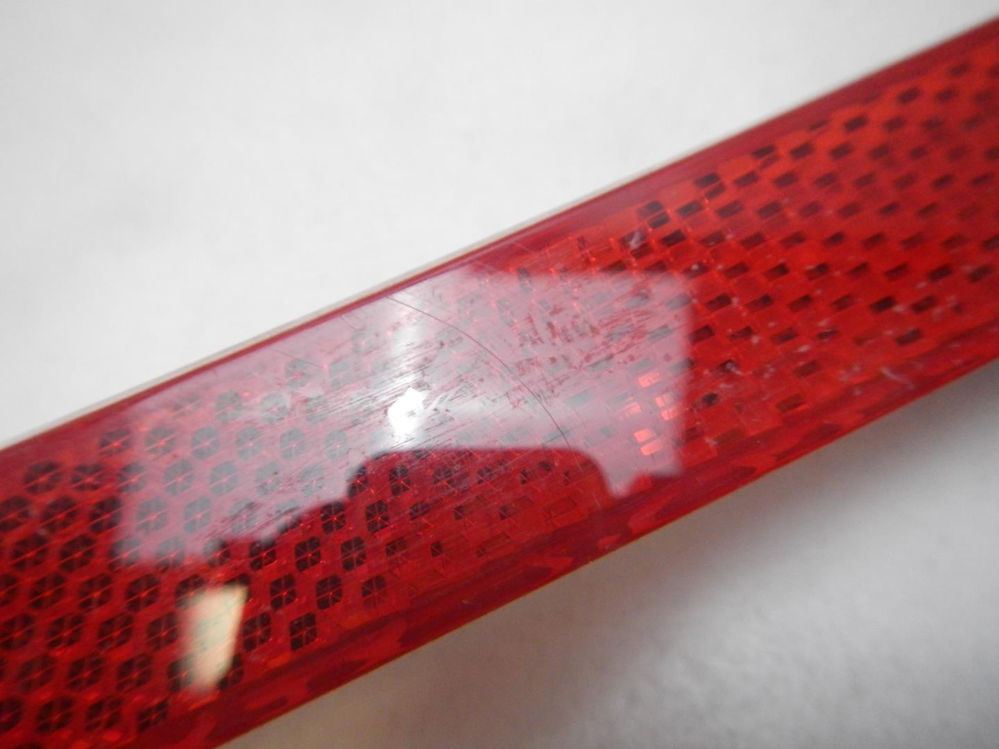 Отражатель в бампер задний правый