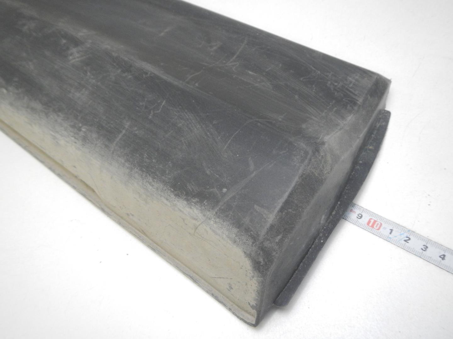 Молдинг задней правой двери