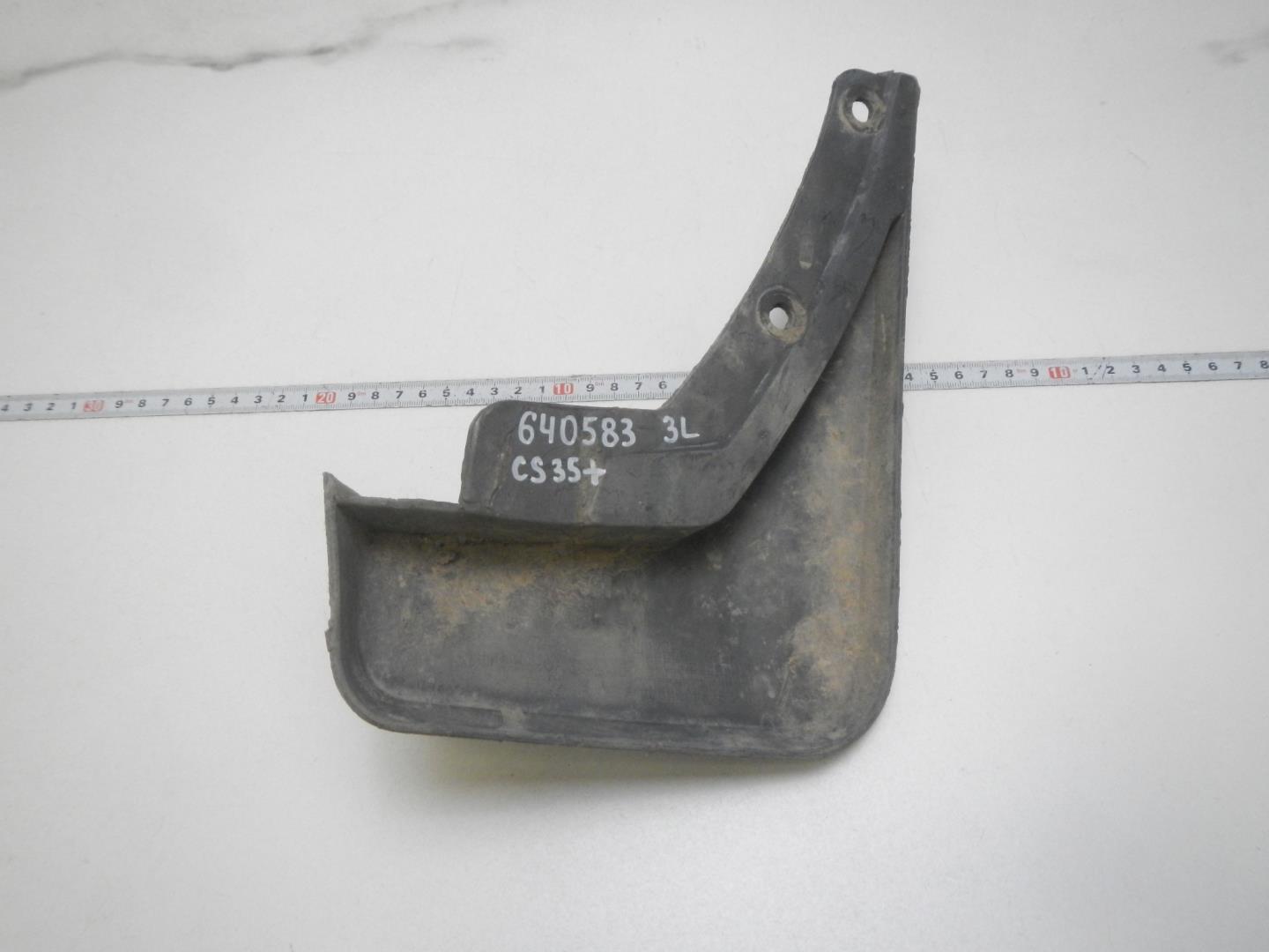 Брызговик задний левый