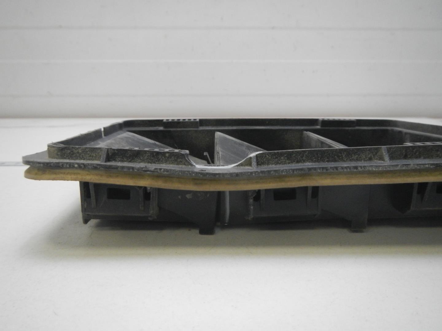 Решетка вентиляционная