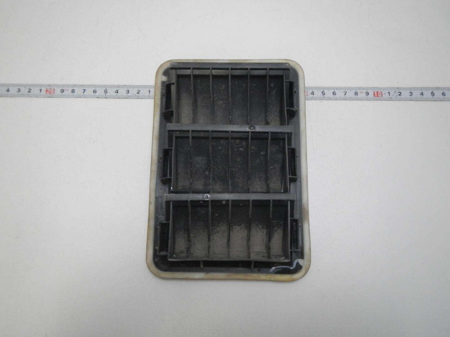 Решетка вентиляционная