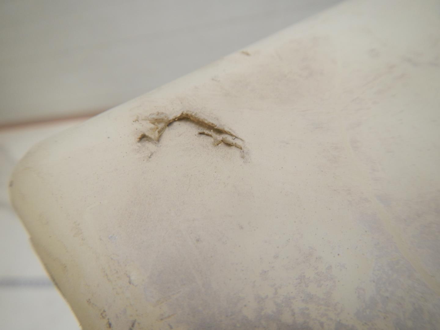 Бачок омывателя лобового стекла