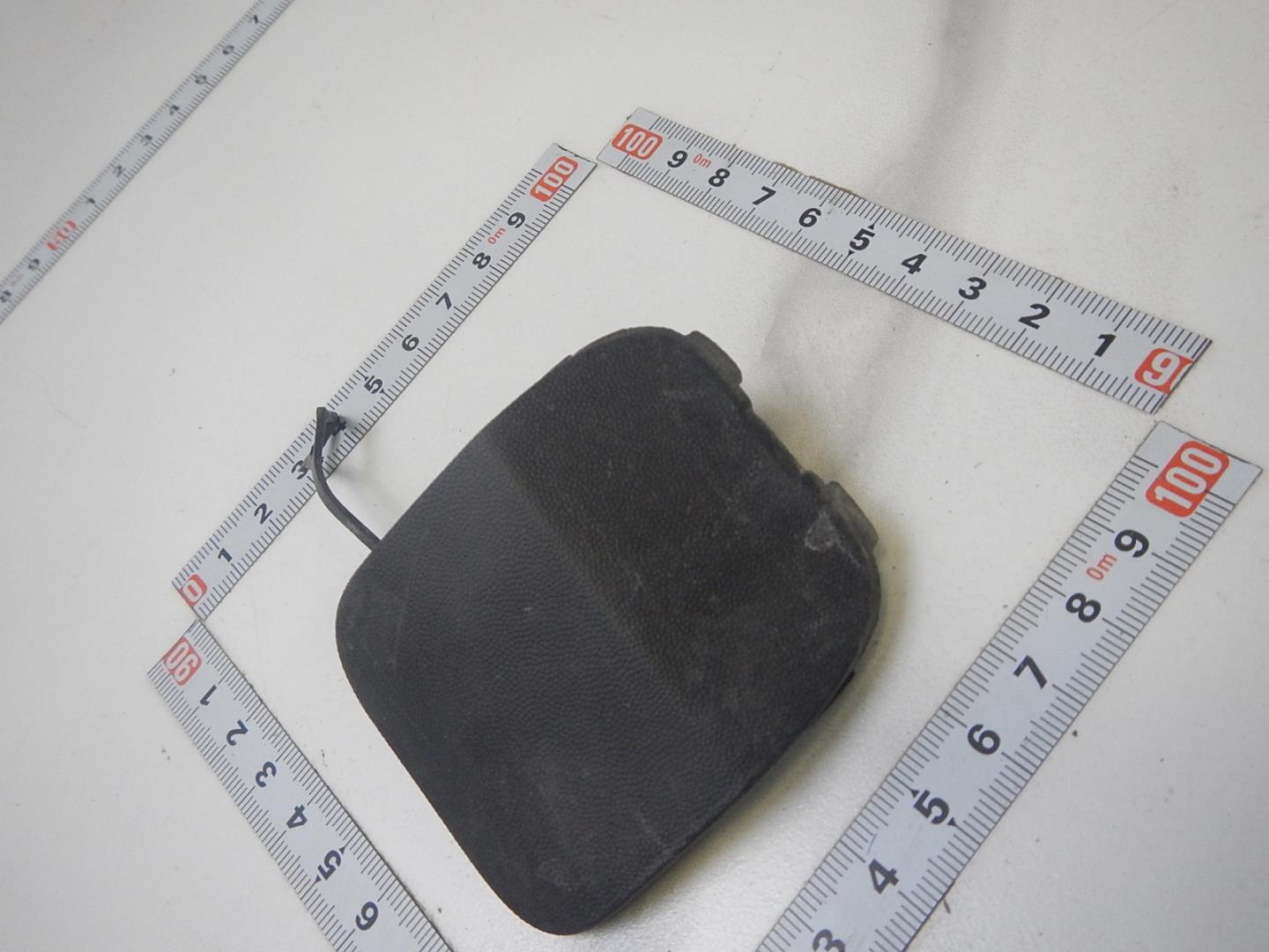 Заглушка буксировочного крюка