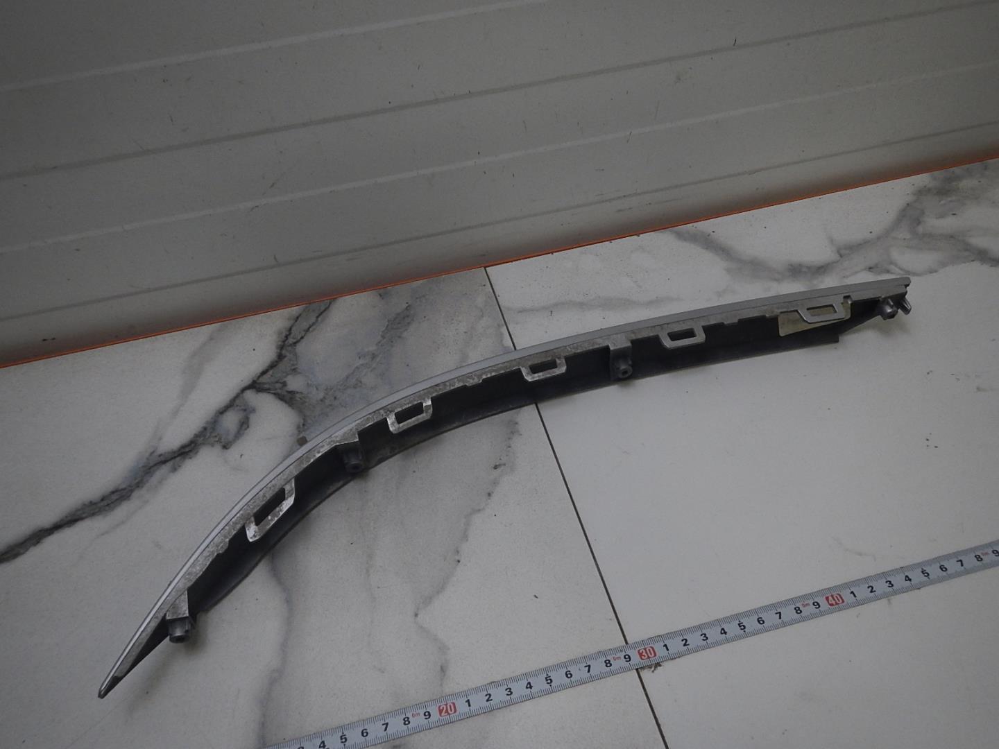 Молдинг заднего бампера