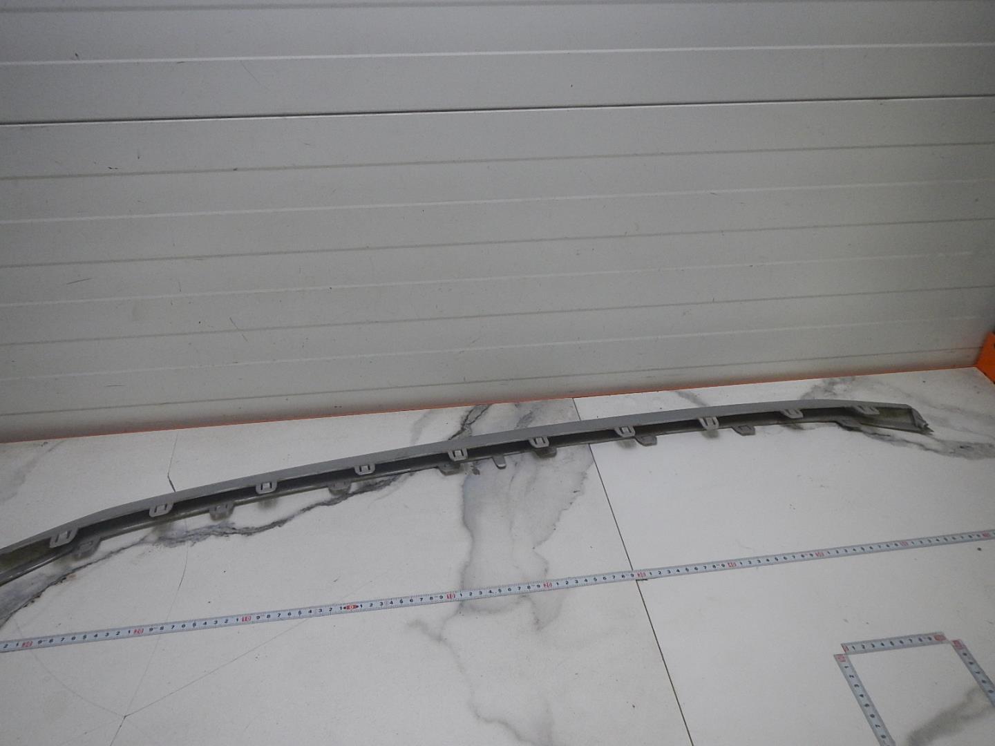 Накладка переднего бампера