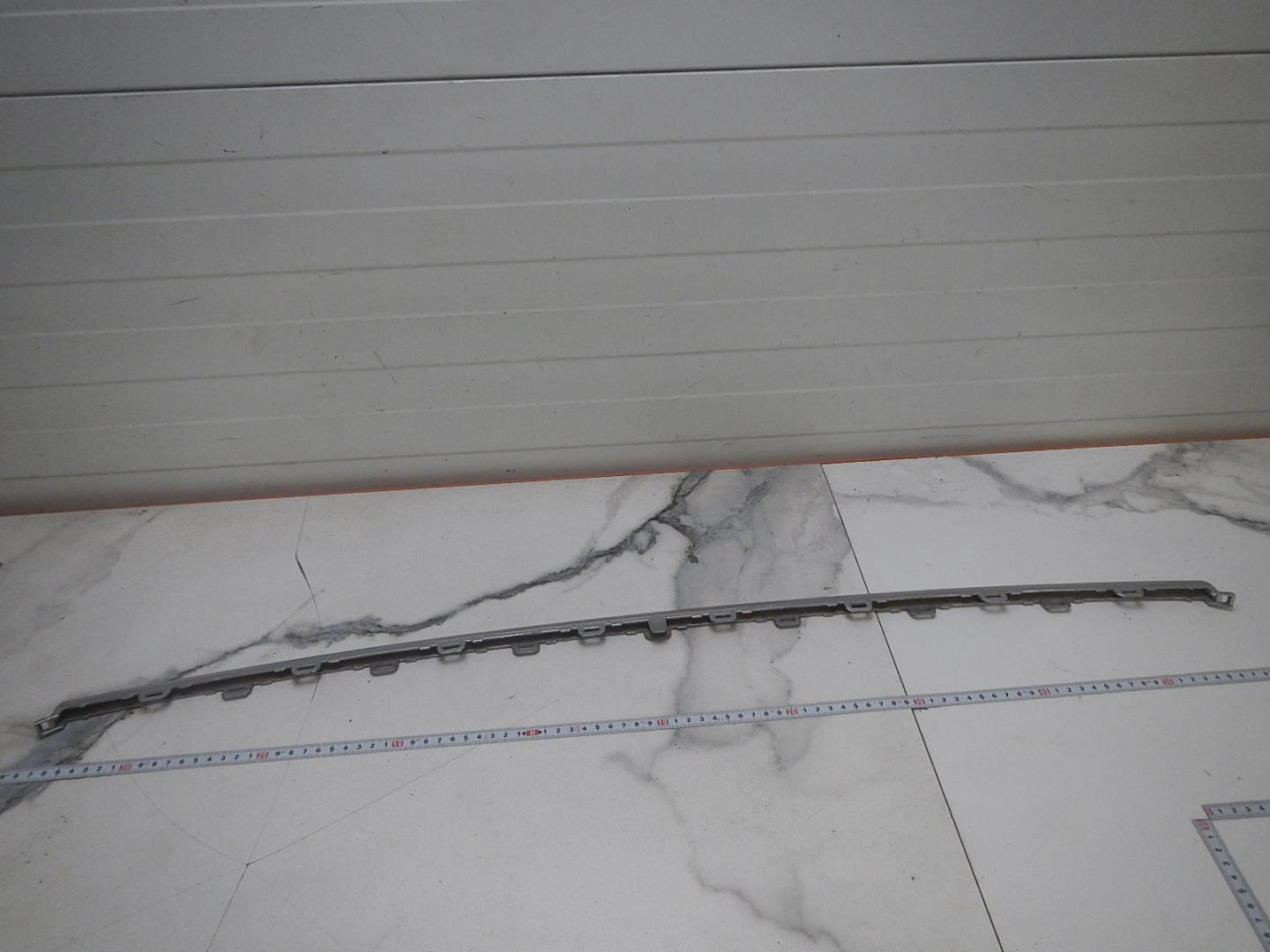 Молдинг заднего бампера