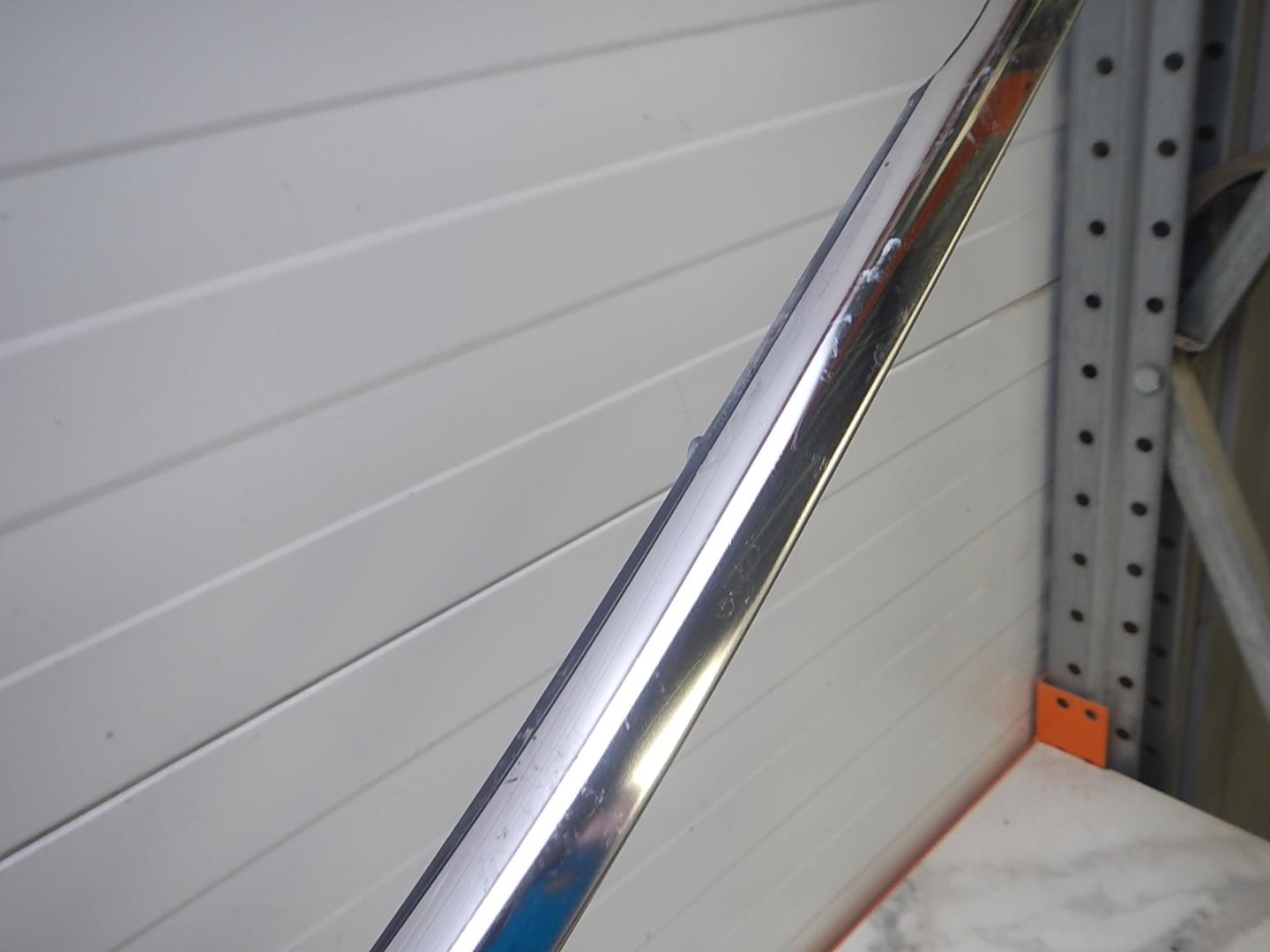 Накладка стекла переднего правого