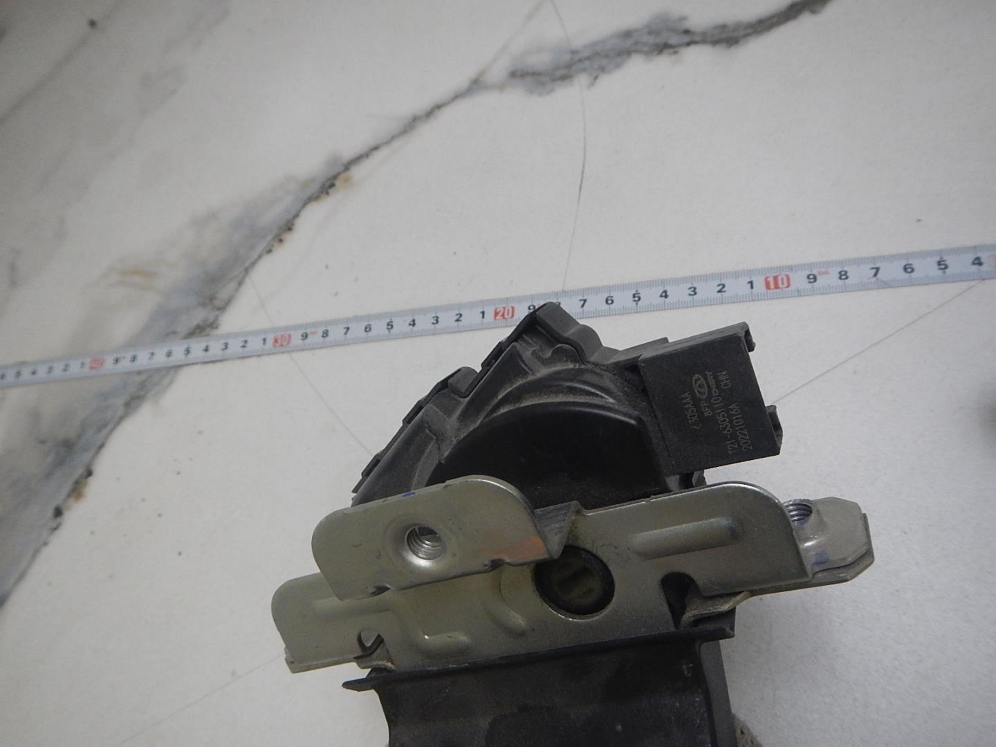 Замок багажника